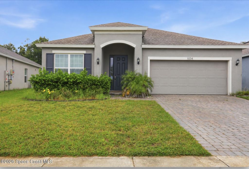 1034 Chelan Falls Drive, Deland, FL 32724