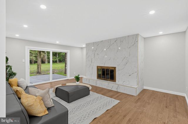 1406 OLDMANS CREEK RD, Swedesboro, NJ 08085