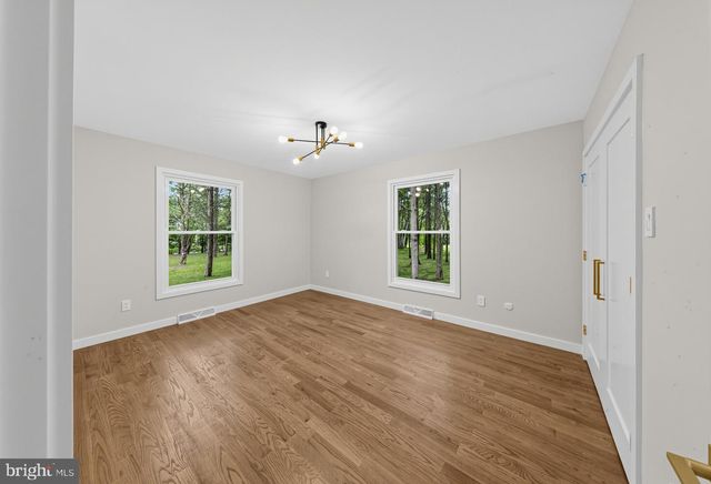 1406 OLDMANS CREEK RD, Swedesboro, NJ 08085