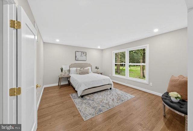 1406 OLDMANS CREEK RD, Swedesboro, NJ 08085