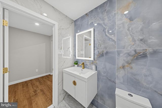 1406 OLDMANS CREEK RD, Swedesboro, NJ 08085