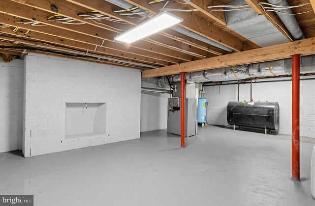 1406 OLDMANS CREEK RD, Swedesboro, NJ 08085