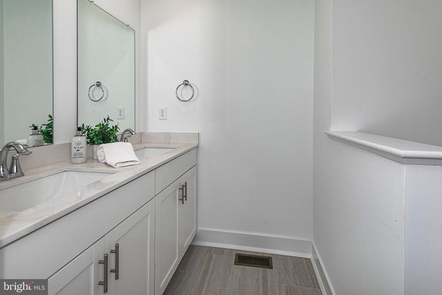 115 AARON TRUEHART WAY, Titusville, NJ 08560