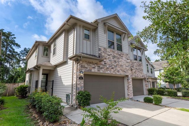 211 Moon Dance Court, Conroe, TX 77304