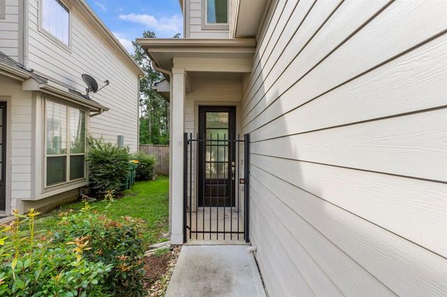 211 Moon Dance Court, Conroe, TX 77304