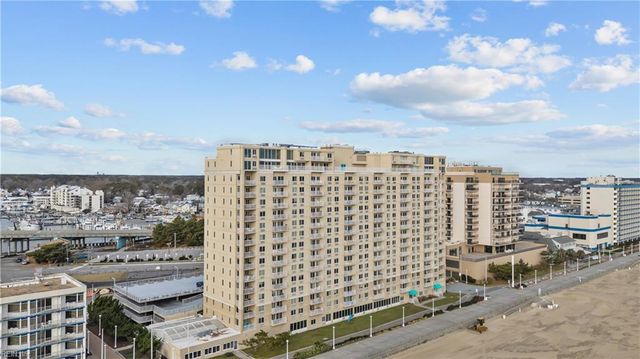 303 Atlantic Ave Apt 1402, Virginia Beach, VA 23451