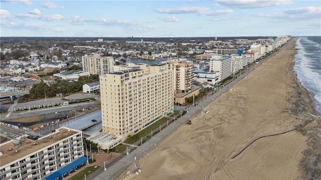 303 Atlantic Ave Apt 1402, Virginia Beach, VA 23451