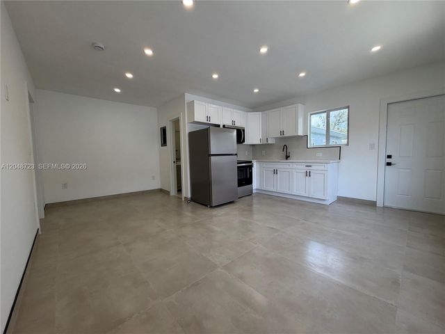 1235 Normandy Drive 7, Miami Beach, FL 33141