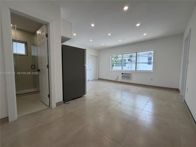 1235 Normandy Drive 7, Miami Beach, FL 33141
