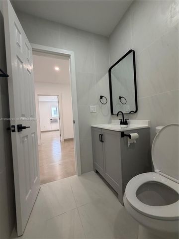 1235 Normandy Drive 7, Miami Beach, FL 33141