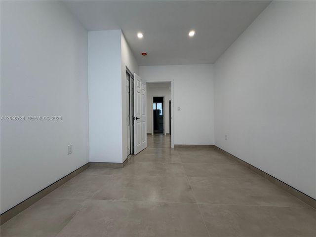 1235 Normandy Drive 7, Miami Beach, FL 33141