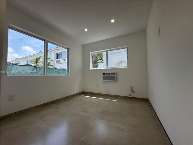 1235 Normandy Drive 7, Miami Beach, FL 33141