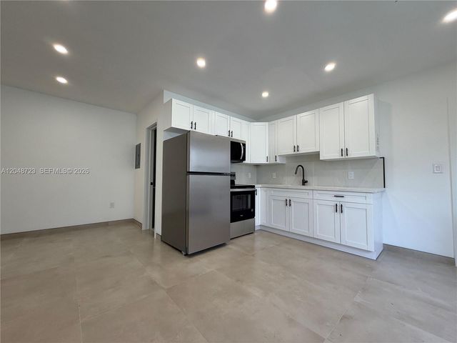1235 Normandy Drive 7, Miami Beach, FL 33141