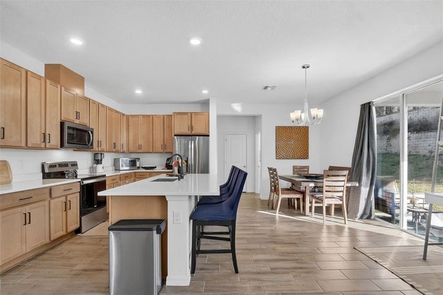 1985 BURGUNDY DRIVE, Minneola, FL 34715