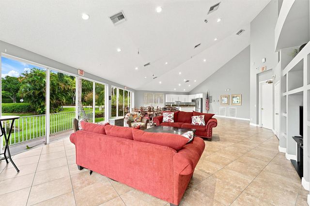 368 W Coral Trace Circle, Delray Beach, FL 33445