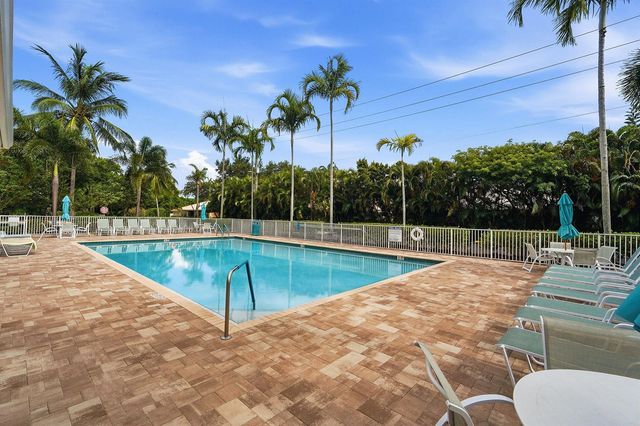 368 W Coral Trace Circle, Delray Beach, FL 33445