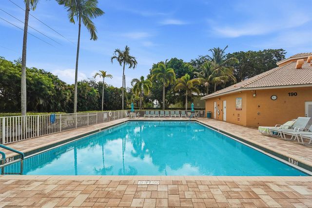 368 W Coral Trace Circle, Delray Beach, FL 33445