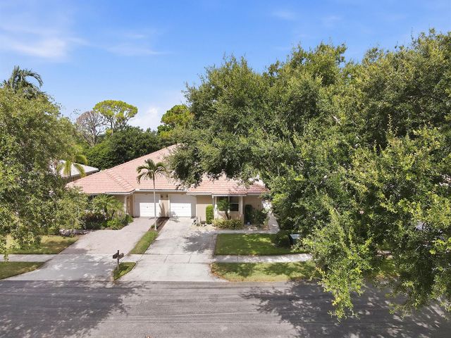 368 W Coral Trace Circle, Delray Beach, FL 33445