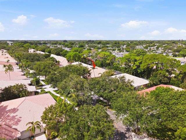 368 W Coral Trace Circle, Delray Beach, FL 33445