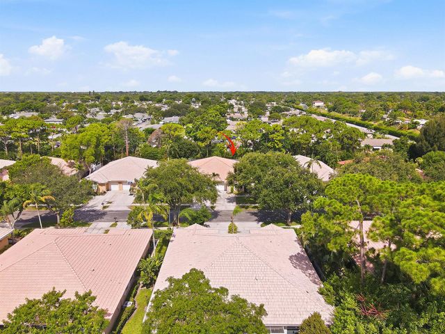 368 W Coral Trace Circle, Delray Beach, FL 33445