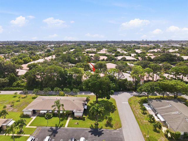 368 W Coral Trace Circle, Delray Beach, FL 33445