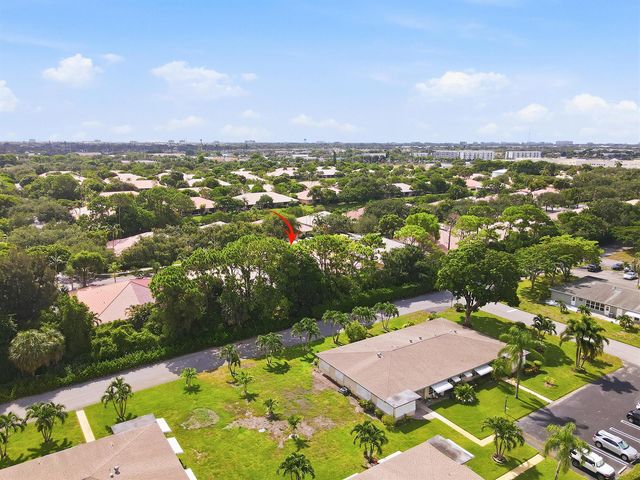 368 W Coral Trace Circle, Delray Beach, FL 33445