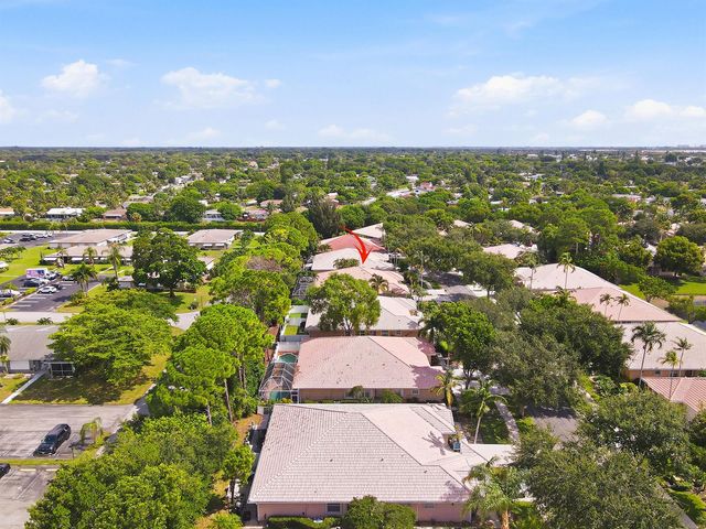 368 W Coral Trace Circle, Delray Beach, FL 33445
