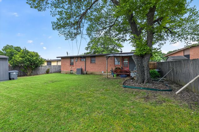 2251 Myrtlewood Drive, Dallas, TX 75232