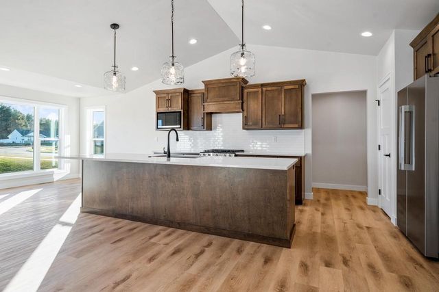 4013 ANTWERP AVENUE, Green Bay, WI 54313