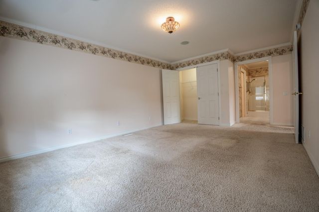 211 Valley View Drive SE, Willmar, MN 56201
