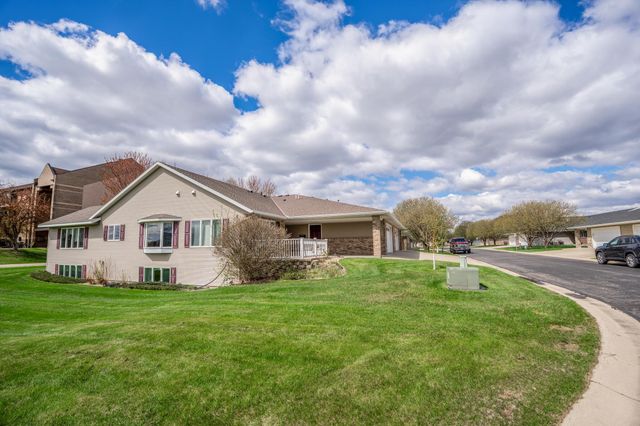 211 Valley View Drive SE, Willmar, MN 56201