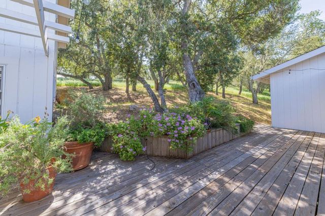 27465 Vista Del Toro Place, Salinas, CA 93908