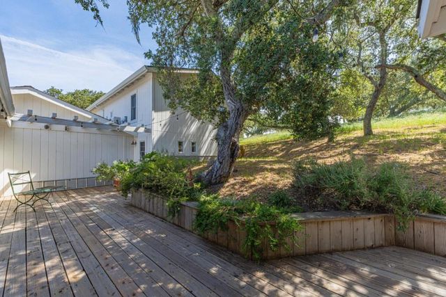 27465 Vista Del Toro Place, Salinas, CA 93908