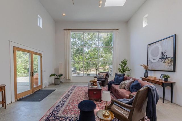 27465 Vista Del Toro Place, Salinas, CA 93908