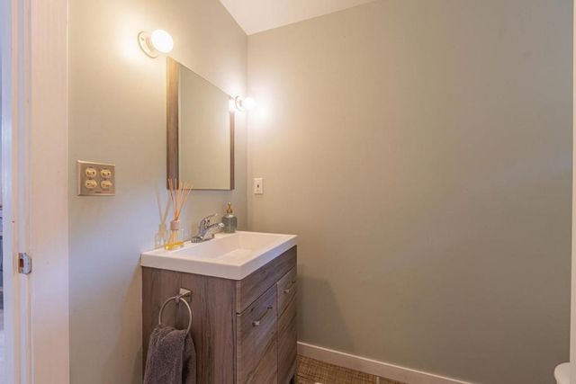 27465 Vista Del Toro Place, Salinas, CA 93908