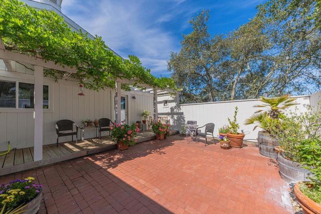 27465 Vista Del Toro Place, Salinas, CA 93908