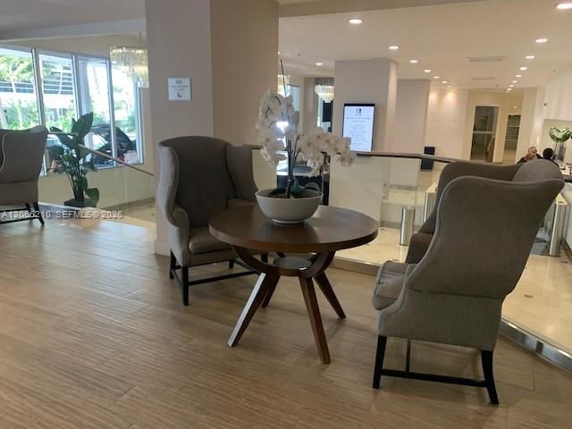 100 Lincoln Road 301, Miami Beach, FL 33139