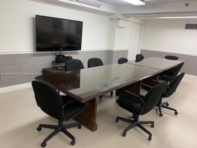 100 Lincoln Road 301, Miami Beach, FL 33139