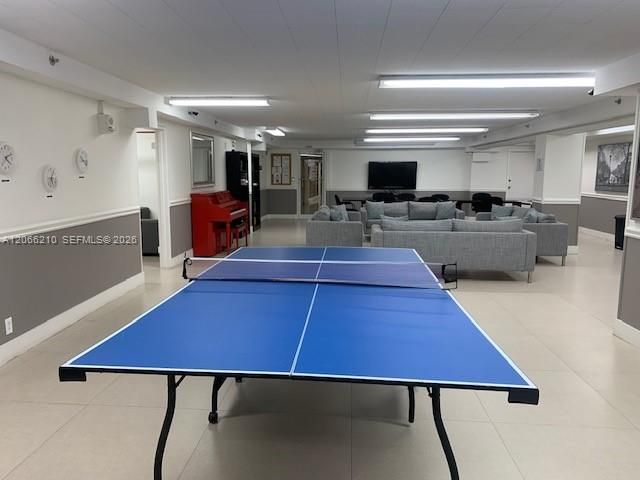 100 Lincoln Road 301, Miami Beach, FL 33139