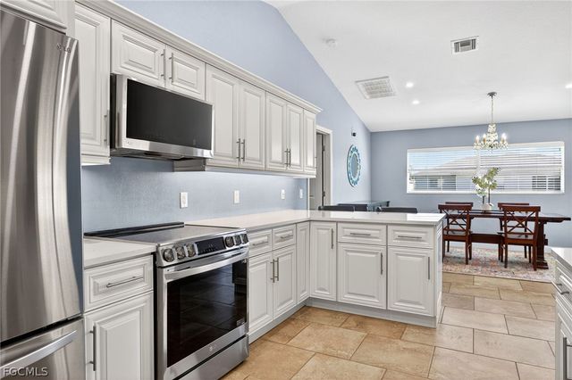 510 SW 26th TER, Cape Coral, FL 33914