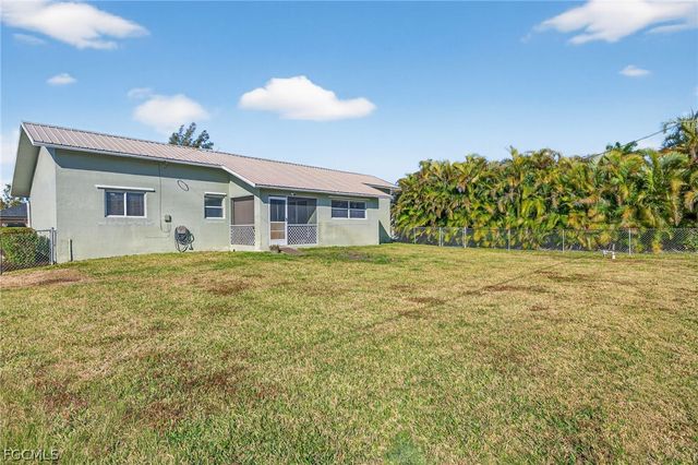 510 SW 26th TER, Cape Coral, FL 33914
