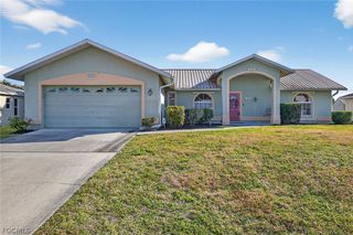 510 SW 26th TER, Cape Coral, FL 33914
