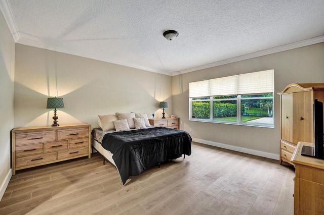 4288 SW 138TH Avenue, Davie, FL 33330