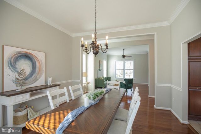 5925 POCOL DR, Clifton, VA 20124