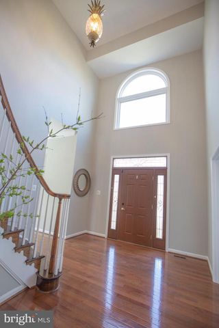 5925 POCOL DR, Clifton, VA 20124