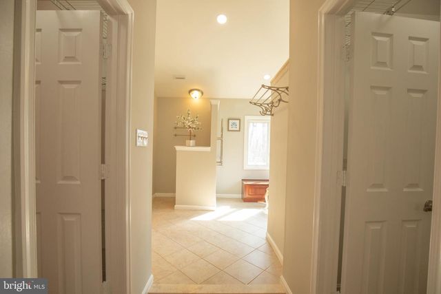 5925 POCOL DR, Clifton, VA 20124