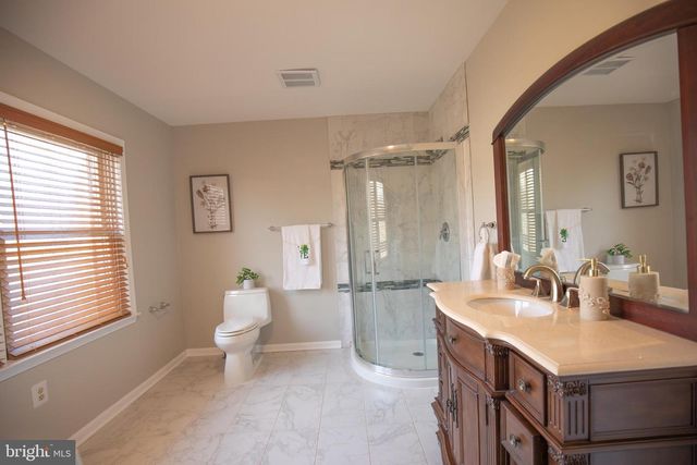 5925 POCOL DR, Clifton, VA 20124