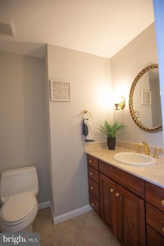 5925 POCOL DR, Clifton, VA 20124