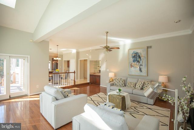 5925 POCOL DR, Clifton, VA 20124