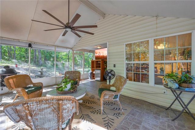 253 Longford Court, Auburn, GA 30011